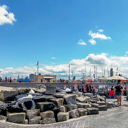 Cozy In With Wifi Апартаменты